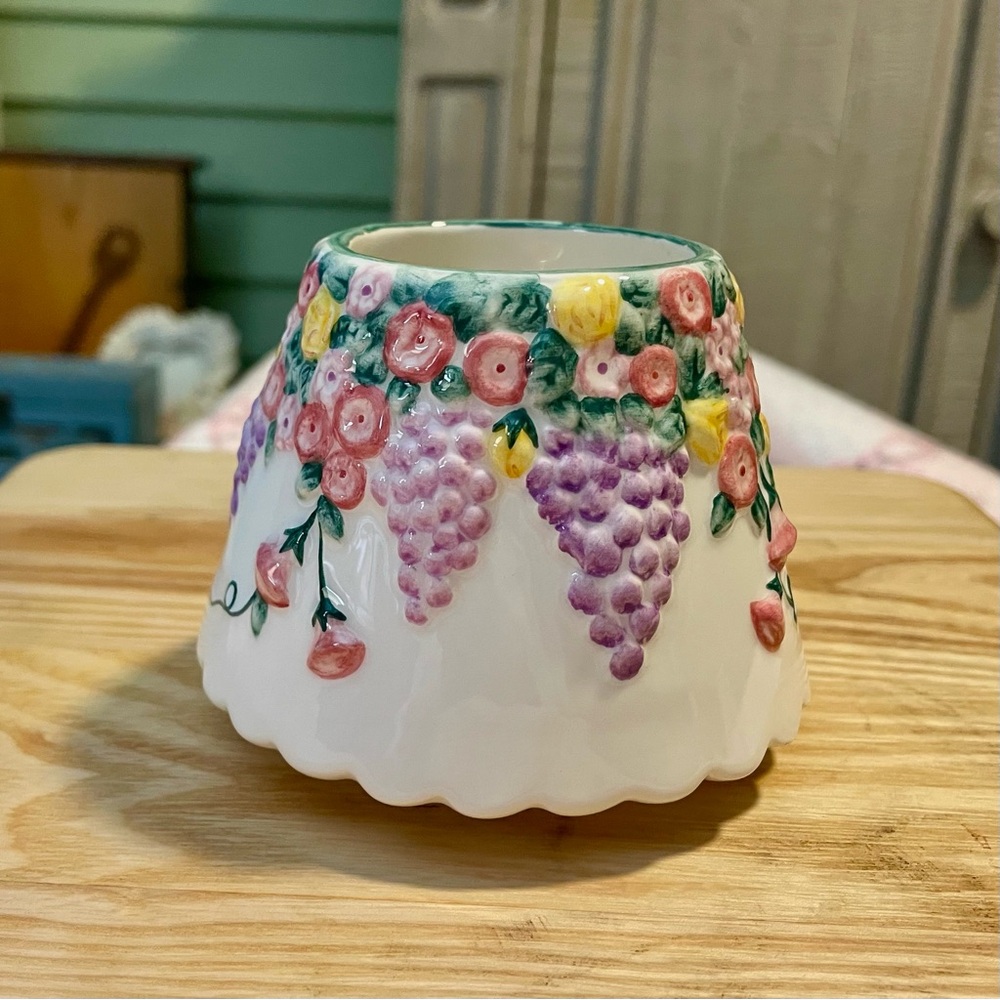 YANKEE CANDLE Small Candle Topper - 3D Effect Grapes/Flowers - Cottage Corp